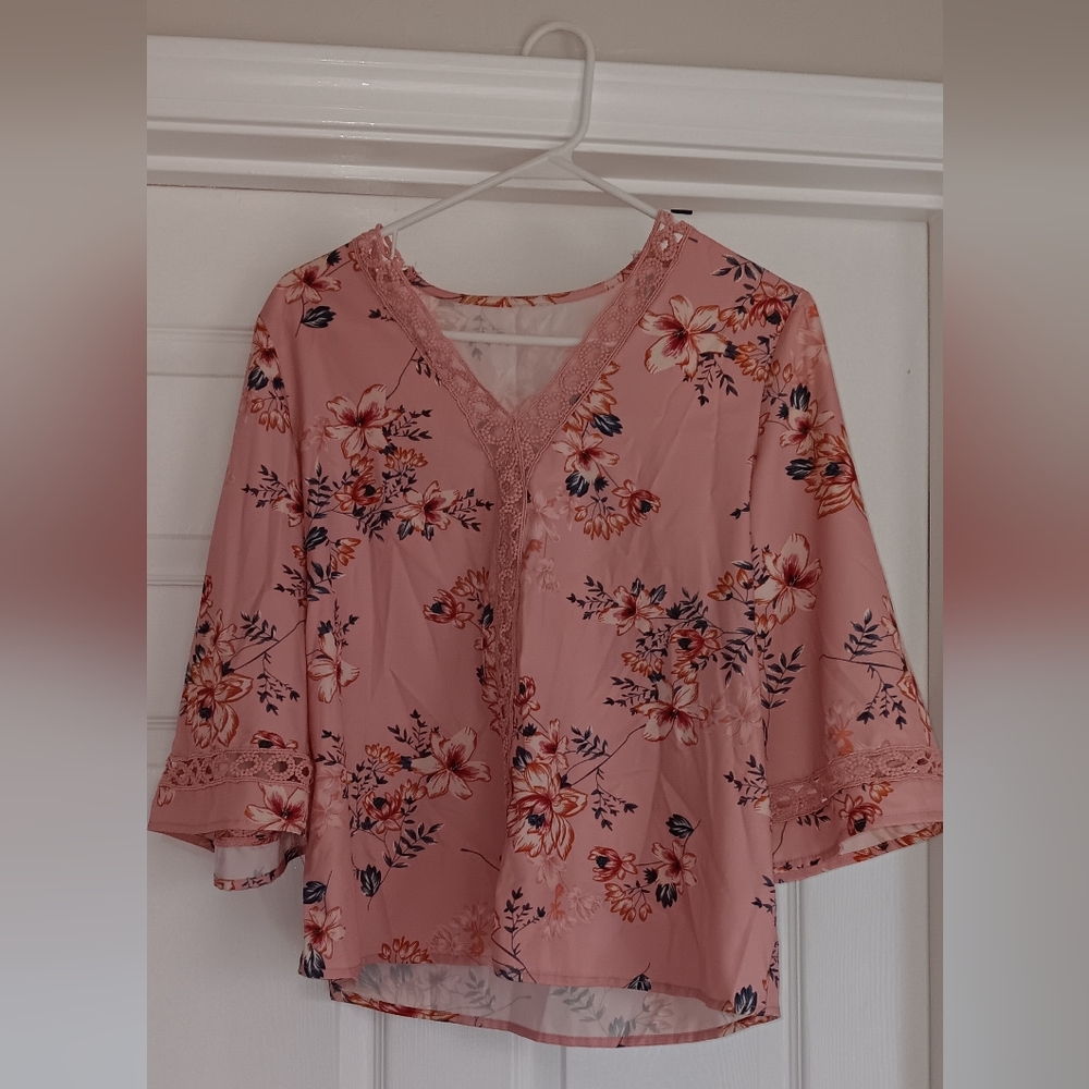 New never worn blouse